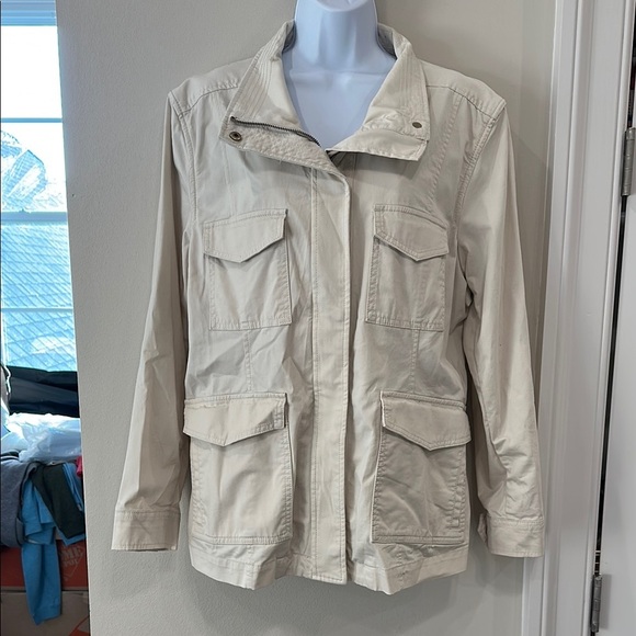 NWT Women's Cream Banana Republic Jacket- XL - Picture 3 of 11